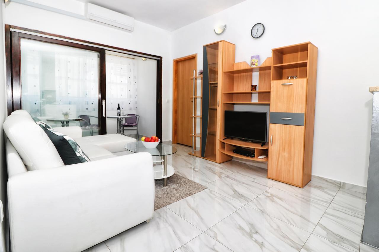 Apartments Amalia Rovinj Exterior foto